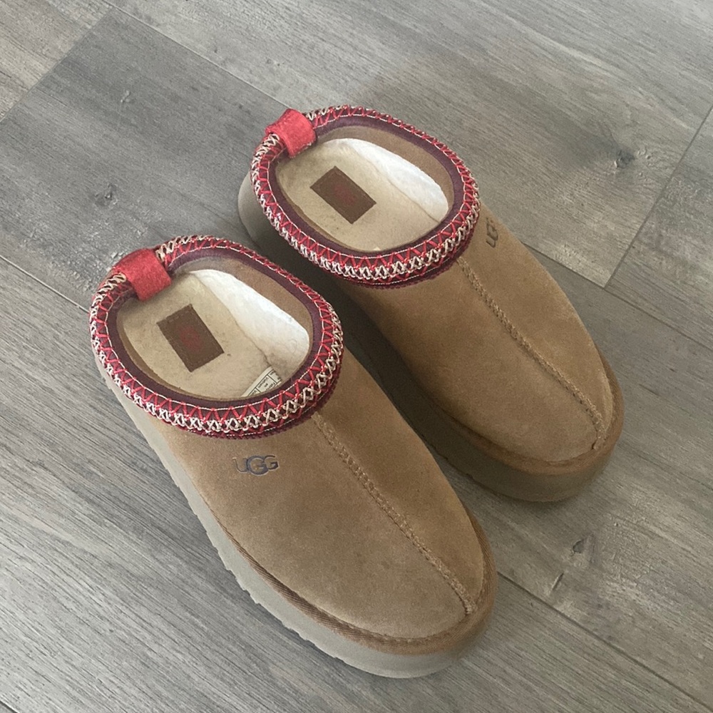 Ugg Tazz